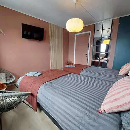 The Perfect Stop - 3rd Floor *