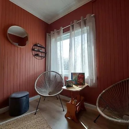 The Perfect Stop - 3rd Floor *