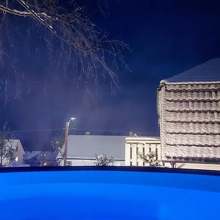 The Perfect Stop - 3rd Floor *